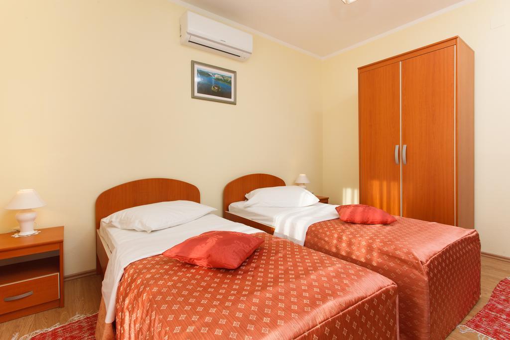 Apartments Vukusic Zaboric Quarto foto